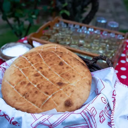 Country house Domacinstvo Cikic