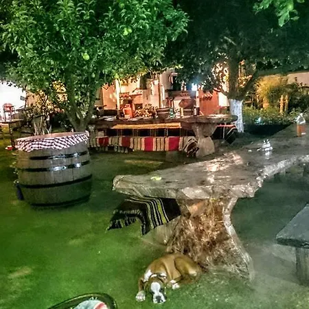 Domacinstvo Cikic Casă la țară